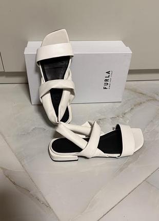Босоніжки furla