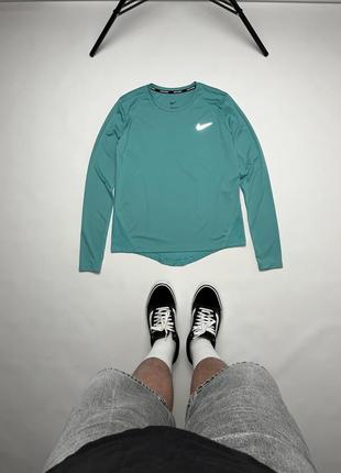 Спортивная кофта для бега nike running longsleeve1 фото