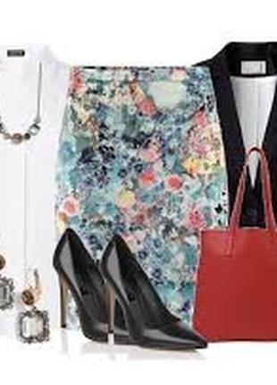 Невероятная атласная короткая юбка-карандаш h&m с цветочным принтом/прямая юбка в цветы на подкладке3 фото