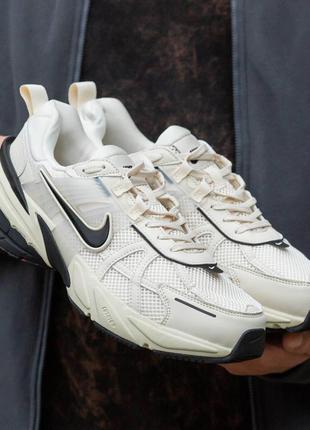 Чоловічі кросівки nike runtekk beige 44-45