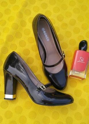 Стильні черевики ronzo