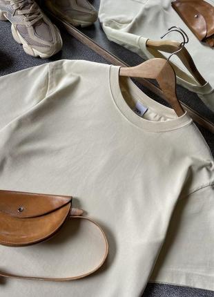 Шикарная оверсайз футболка зара zara женская мужская унисекс светлая бежевая свободная оверсайз плотная натуральная хлопковая текущая коллекция2 фото