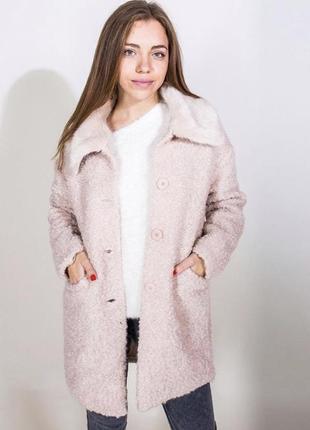 Гарне пальто пудрового  кольору з хутряним коміром2 фото