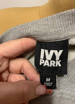 Серый свитшот с принтом ivy park6 фото