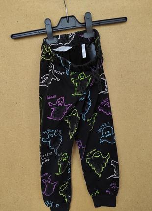 Спортивные штаны джоггеры на флисе с рисунком принт h&m3 фото