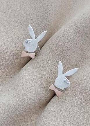 Серьги пусеты кролики серебряные с золотыми пластинами и белыми цирконами1 фото