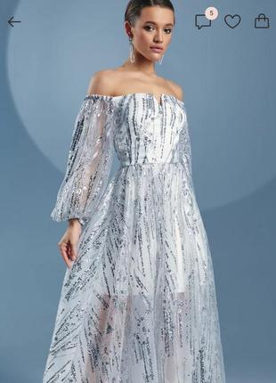 Фантастическая белая с серебристыми пайетками платье1 фото