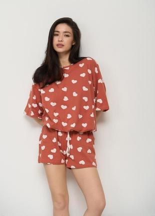 Женская пижама с шортиками и футболкой в сердечки 60210 размер s, м, l, xl