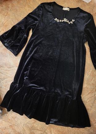 Бархатное велюр платье черно ожерелье камни украшение вечернее мягкое вельветовое велюровое7 фото