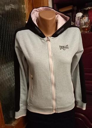 Фирменая мастерка