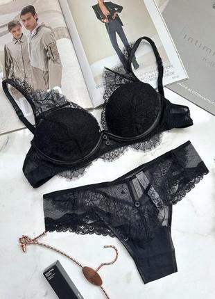 Изысканный комплект белья intimissimi