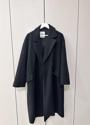 Стильное черное пальто на подкладке оверсайз zara