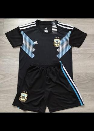 Футбольна форма збірної аргентини1 фото