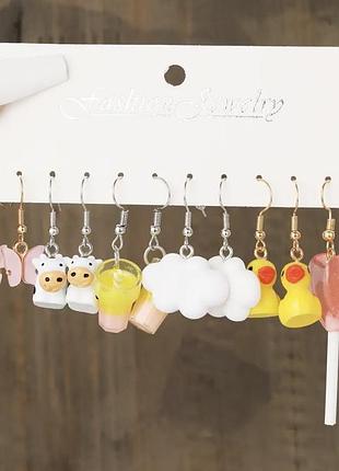 Набір яскравих сережок для дівчат