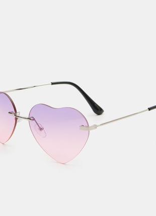 Жіночі сонцезахисні окуляри sinsay у формі серця ефект омбре2 фото
