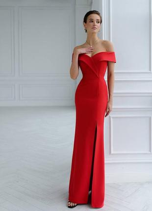 Платье с открытыми плечами длинное макси в пол приталенное по фигуре корсетное вечернее нарядное свадебное чёрное красное бежевое белое