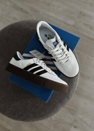 Стильные женские кроссовки adidas sambarose white black gum белые4 фото