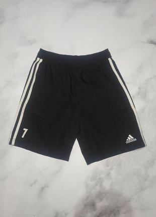 Шорти adidas номер 7