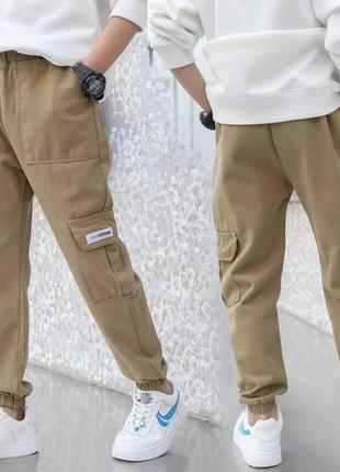 Стильные джинсовые&nbsp; джоггеры для мальчика 👍🏻
пояс на резинке&nbsp;&nbsp;&nbsp; 
очень круто смотрятся&nbsp; 😍5 фото