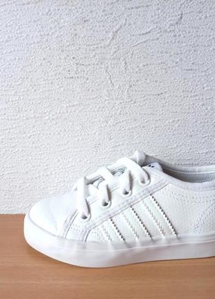 Белые детские кеды, кроссовки adidas nizza 28 р стелька 17,4 см2 фото