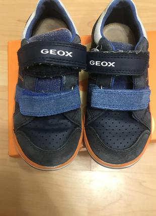 Кроссовки geox