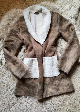 Якісна жіноча накидка.