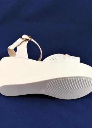 Женские сандалии босоножки на танкетке платформа белые летние (размеры: 36,38,39,40,41) - 15 топ4 фото