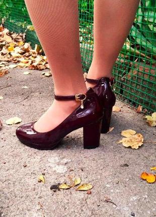 -женские бордовые туфли на толстом каблуке лаковые модельные (размеры: 37,38,39) - 30-6 топ5 фото