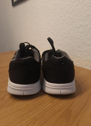 Новые кроссовки kempa (германия). размер 44 (ст. 28 см).4 фото