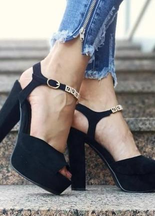 Женские чёрные босоножки на каблуке замшевые модельные (размеры: 36,37,38,39,40) - 4-7 топ8 фото