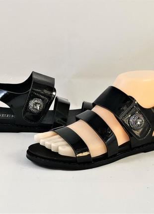 Жіночі сандалії босоніжки чорні літні лакові (розміри: 36,37,38,39) — 8-612 фото