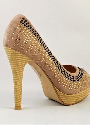 Жіночі бежеві туфлі на каблуку шпильке замшеві модельні (розміри: 36,37,38,39,40,41) — 35-75 фото
