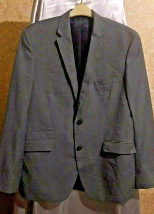 Класичний чоловічий піджак жакет