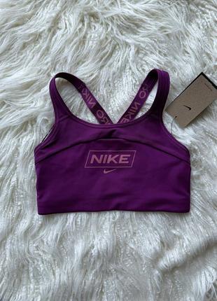 Оригінальний спортивний топ nike