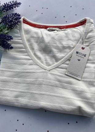 Жіноча футболка смугаста в смужку оверсайз молочна біла айворі