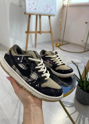 Nike sb dunk low x travis scott cactus jack3 фото