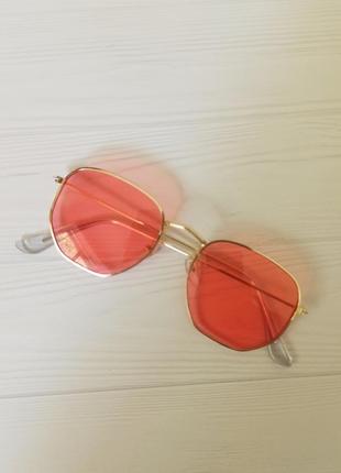 Солнцезащитные очки