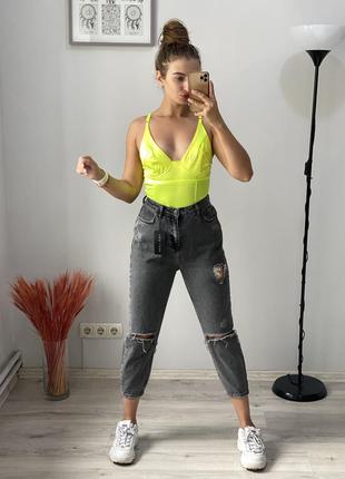 Джинсы mom new look