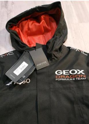 Куртка мужская, бренда geox размер 48
нова4 фото