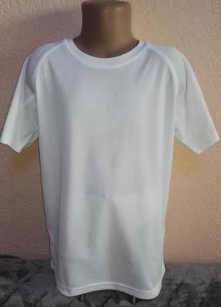 Футболка спортивная из ткани сетки белая для мальчика 8-10 лет, размер  м1 фото