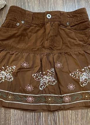 Юбочка из вельвета с вышивкой и бусинками