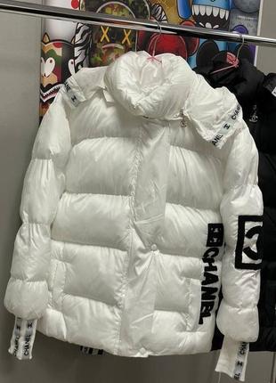 Жіноча  куртка