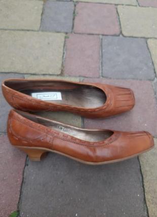 Кожаные туфли tamaris4 фото