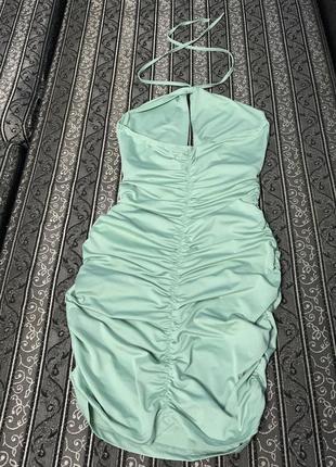 Платье мини цвета мята с завязками на шею по бокам и сзади присборенная, размер с-м4 фото