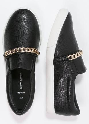 Нові new look для модниць, універсальна модель