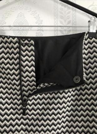 Новая трендовая юбка от m&amp;s принт елочка черно-белый8 фото