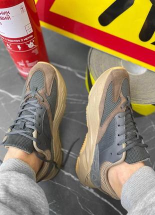 Распродажа кроссовки yeezy boost 700