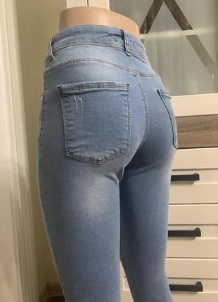 Dekploy скинни облегающие джинсы светлые 27-33 размеры7 фото
