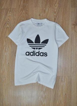 Белоснежная хлопковая футболка с принтом adidas2 фото