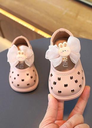 Дитячі нарядні туфлі для малюків